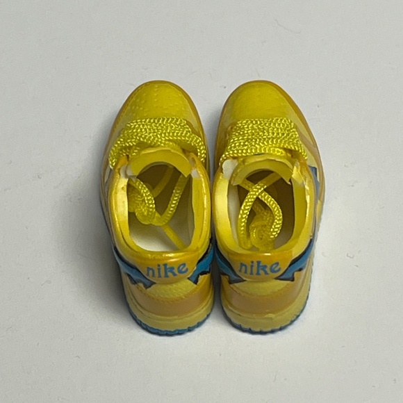 Indiana Pacers 0 Jersey Sneakers 3 Piece Outfit For Labubu Basketball Yellow - Picture 9 of 10